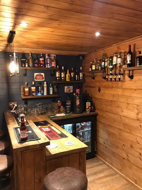 Shed Bar Ideas, Officine In Garage, Garden Bar Shed, Home Bar Plans, Bar Deco, Bar Mini, Bar Shed, Home Bar Rooms, Pub Sheds