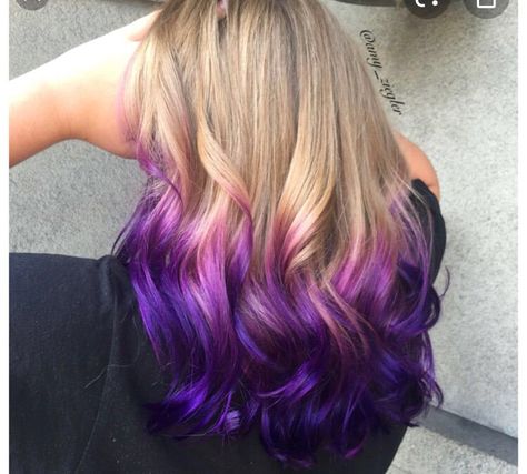 Blonde Purple Hair Color Ideas, Layered Hair With Dyed Tips, Purple Tips Hair Blonde, Blonde Purple Ombre Hair, Blonde And Purple Hair Ombre, Purple And Blonde Hair, Blonde Hair With Purple Tips, Purple Blonde Hair, Hair Dye Tips