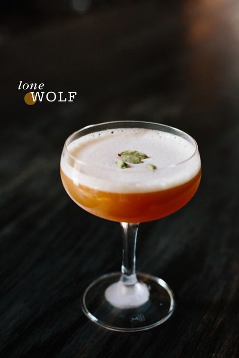 Lone Wolf 2 dashes cardamom tincture (recipe below) 2 oz bourbon 1 oz lemon juice .25 oz Averna Amaro Liquor .5 oz gum syrup Best Drink Recipes, Manly Cocktails, Amaro Cocktails, Mixed Cocktails, Tinctures Recipes, Best Drink, Cocktail Shots, Delicious Drink Recipes, Herbal Tinctures