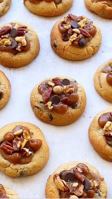 Nour Kandler on Instagram: "🍪RECIPE🍪 Pecan and walnut cookies For the cookie lovers, here is a little recipe for you to enjoy Tip: prep praliné and caramel ahead and save for other uses 😋 Makes 15 Cookie dough - 225g unsalted butter butter (softened) - 280g light soft brown sugar (I use @billingtonsuk) - 100g whole eggs - 400g plain flour (I use @marriagesflour) - 7g baking powder (I use @droetkerbakes) - 2.5g salt - 200 chocolate chips (I use @callebautchocolate 55.4%) - 50g a mixture Soft Cookies, Roasted Walnuts, Walnut Cookies, Caramel Pecan, Salted Chocolate, Soft Cookie, Whole Eggs, Plain Flour, Soft Brown