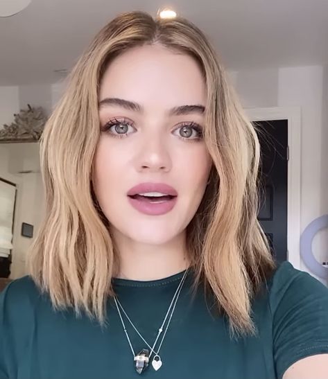 Lucy Hale Lob, Lucy Hale Long Bob, Lucy Hale Medium Length Hair, Lucy Hale Lob Haircut, Lucy Hale Blonde Hair, Lucy Hale Mid Length Hair, Lucy Hale Short Hair Blonde, Lucy Hale Short Hair, Lucy Hale Blonde