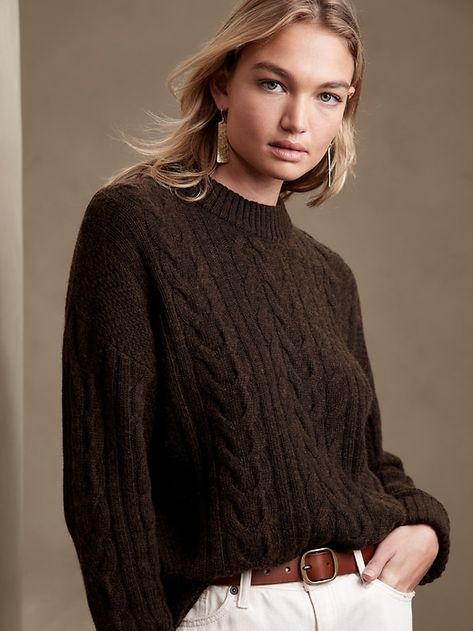 Saw this on Banana Republic: Poshmark Outfits, Tunic Sweater Outfits, Fall Athleisure, Timeless Fashion Pieces, Brown Tunic, Preppy Fall Outfits, I Fall To Pieces, Winter Sweater Outfits, Knit Poncho Sweater