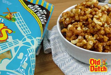 Old Dutch Caramel Corn Caramel Twists Recipe, Caramel Popcorn Twists Recipe, Popcorn Twist Recipes, University Friends, Caramel Corn Recipes, Chocolate Caramel Apples, Xmas Baking, Twisted Recipes, Caramel Corn