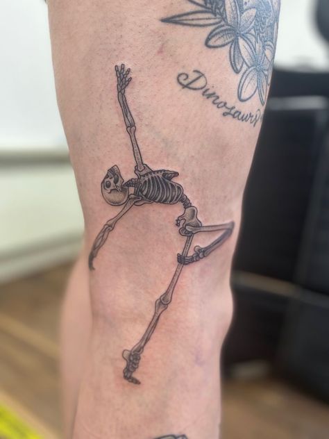 Feminism Tattoo, Ballet Tattoos, Ballerina Tattoo, Dance Tattoo, Skeleton Tattoo, Tatoo Inspiration, Skeleton Tattoos, Makeup Tattoos, Custom Tattoo Design