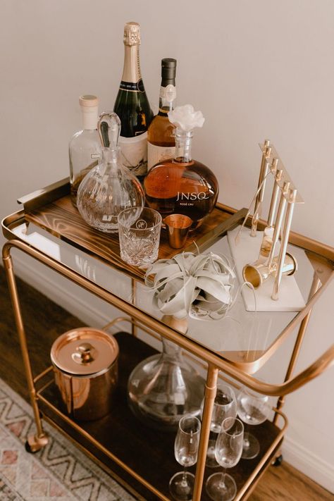 Vintage Bar Cart Styling, Bar Cart Inspo, Cocktail Cart, Round Bar Cart, Cocktails Cart, Boho Bar, Modern Bar Cart, Bar Cart Accessories, Girl Apartment