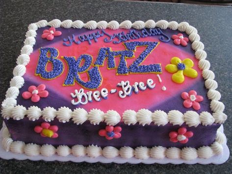 Early 2000s Cake Theme, Y2k Cakes, Brats Cake, Bratz Birthday Cake Aesthetic, Early 2000s Bday Cake, Bratz Cake Ideas, Bratz Party, Bratz Birthday Cake, 2000s Birthday Cake