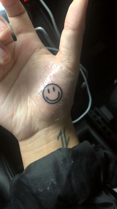 Smiley Face Hand Tattoo, Smiley Face Tattoo, Middle Finger Tattoos, C Tattoo, Black Person, Face Tattoos, Face Tattoo, Girly Tattoos, Dope Tattoos