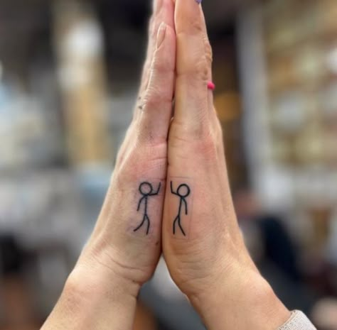 Stick Figure Tattoo Couple, Best Mate Tattoos, Boy Girl Best Friend Tattoos, 10 Year Anniversary Tattoo Ideas, Tattoos For 2 Best Friends, Best Friend Tattoos Male And Female, Guy And Girl Best Friend Tattoos, Best Friend Tattoos For Men, Connecting Tattoos Couples