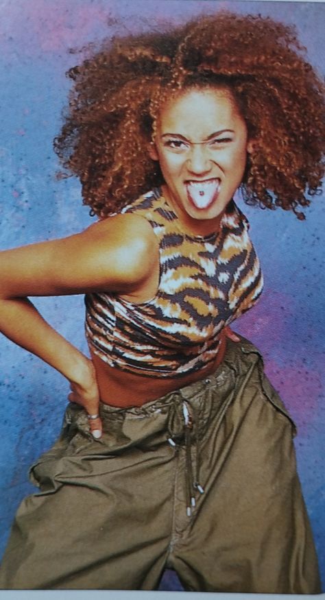 Mel B 1996 Spice Girls Mel B Costume, Scary Spice Outfit 90s, Mel B Style, Mel B Outfits, Scary Spice Outfit, Mel B 90s, Mel B Spice Girls, Samhain Costume, Spice Girls Dress To Impress