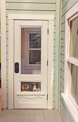 The Kinfeld: Dollhouse doors Dollhouse Mudroom, Dollhouse Front Door, Glencroft Dollhouse, Making Doors, Blythe Dollhouse, Dollhouse Windows, Dollhouse Door, Dollhouse Tutorials, Dollhouse Miniature Tutorials