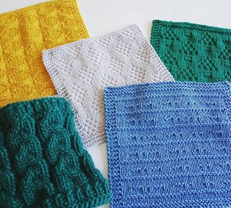 FREE KNITTING BLANKET: "12 Blocks for Xmas" - Oh La Lana! Knitting Blog Knit Blanket Squares Block Patterns, Knitting Blanket Patterns, Baby Gilet, Knitted Squares Pattern, Baby Knitting Free, Knit Squares, Knitted Squares, Knitted Blanket Squares, Blanket Squares