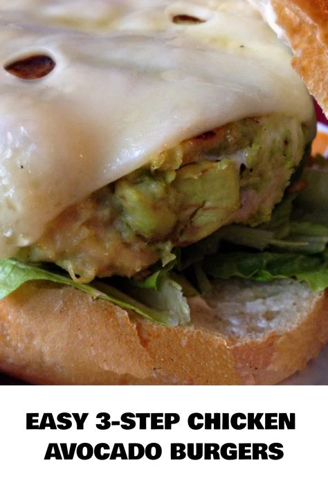 Easy 3-step chicken avocado burger with melted cheese on top and lettuce. Turkey Feta Burgers, Minced Chicken Recipes, Chicken Avocado Burger, Delicious Burger Recipes, Avocado Burger, Minced Meat Recipe, Ground Meat Recipes, Ground Chicken Recipes, Mince Recipes