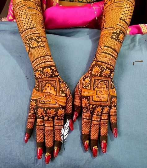 Simple Dulhan Mehndi Designs, Bridal Mehendi Back Hand, Bridal Mehndi Designs Back Hands Brides, Mahendi Bride, Bridal Back Hand Mehndi Design, Latest Mehndi Designs Wedding, Bride Mehndi, Hand Mehendi, Wedding Mehendi