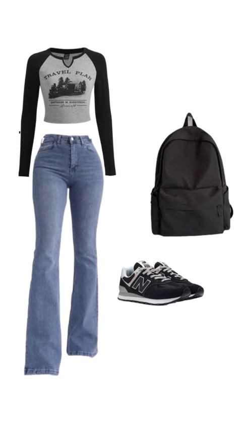 Blue wide leg jeans , Bootcut jeans, grey and black T-shirt, college outfit, college backpack, basic school outfit, new balance sneakers, black sneakers, black bag Back To School Outfits Y2k, Flare Jeans Outfit Casual, Flare Jeans And Sneakers, School Outfits Y2k, Casual Outfit College, Black Flare Jeans Outfit, Black Crop Top Outfit, Flare Outfits, Gray Shirt Outfit