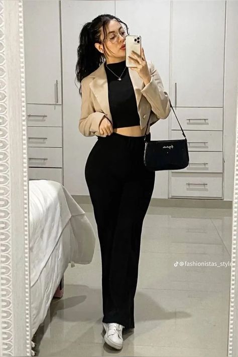 Outfit Formal Mujer Juvenil, Outfits Fresas, Outfit Formal Mujer, Outfits Juvenil, Cute Professional Outfits, Uni Outfits, Casual Preppy Outfits, Looks Party, Stylish Work Outfits