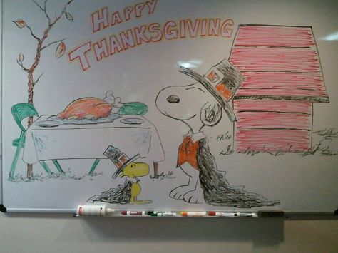 Thanksgiving Whiteboard Art, Whiteboard Art Easy, Dry Erase Board Drawings, White Board Ideas, Dry Erase Board Art, Blue Moon Tattoo, White Board Drawings, Whiteboard Paint, Turkey Drawing