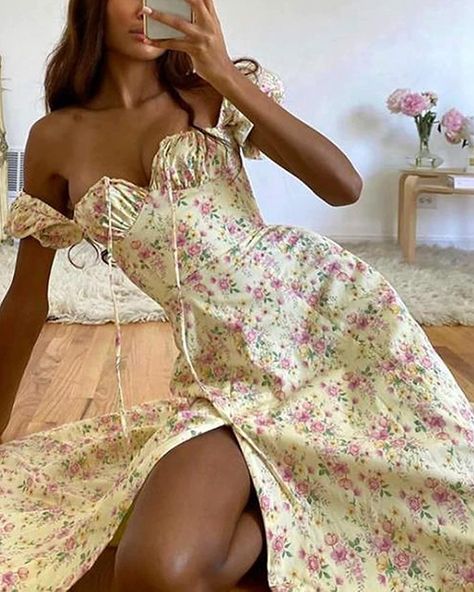 Simple Sneakers, Pretty Midi Dresses, Off Shoulder Long Dress, Nap Dress, Split Maxi Dress, Puff Sleeve Dresses, Dresses Backless, One Word, Maxi Dress With Sleeves