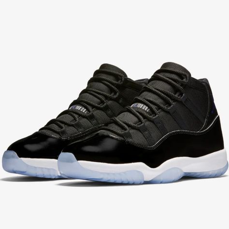 Air Jordan Xi, Jordan Retro 11, Retro Space, Jordan Model, Jordan Shoes Retro, Retro 11, Air Jordan 12 Retro, Nike Air Jordan Retro, Air Jordan 11 Retro