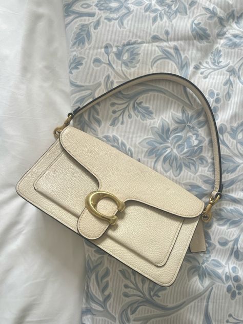 #coach #designer #handbag #shoulderbag #tabby #white #gold #aesthetic #coquette #parisian White Gold Aesthetic, Gold Aesthetic, Aesthetic Coquette, Designer Handbag, Cute Bags, White Gold, Shoulder Bag, Handbags, Gold