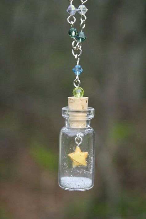 Star Bottle, Origami Gifts, Origami Star, Tiny Jars, Mini Glass Bottles, Origami Bird, Diy Jewelry Projects, Bird Canvas, Mini Jars