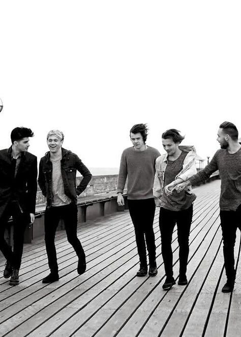 pinterest| @universexox ♏ Wallpaper One Direction, One Direction Music, Gambar One Direction, One Direction Songs, Night Changes, One Direction Wallpaper, One Direction Photos, I Love One Direction, 1 Direction