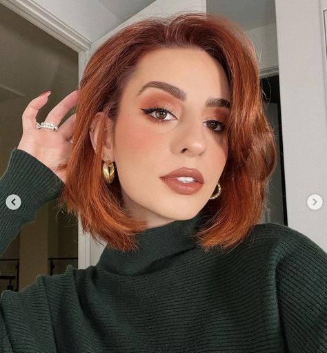 Short Hairstyle Copper, Short Hair Cooper, Auburn Hair Bob Haircut, Bob Red Hair Short, Medium Copper Hair Color, Copper Red Bob Hair, Copper Red Hair Short Bob, Auburn Short Bob, Light Red Short Hair