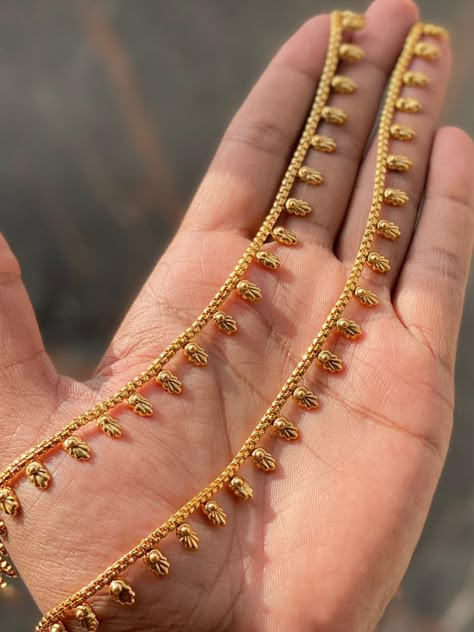 Anklets Gold Designs, Payal Designs Gold, Gold Anklet Designs, Gold Payal, Payal Design, Gold Nath, Gold Chain For Women, Ankle Bracelets Gold, Money Rings