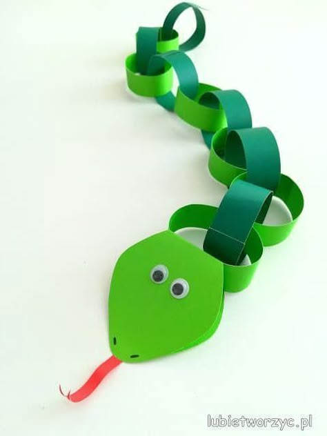 Toucan Craft, Rainforest Crafts, Vbs Crafts, Paper Crafts For Kids, Childrens Crafts, Jungle Theme, Animal Crafts, Craft Activities For Kids, Summer Crafts