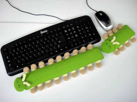 Crochet Caterpillar Keyboard and Mouse Wrist Rest by skymagenta Mouse Wrist Rest, Ravelry Crochet, Keyboard Wrist Rest, Small Stuffed Animals, Cozy Crochet Patterns, Pillow Tutorial, Crochet Keychain Pattern, Crochet Wool, Wrist Rest