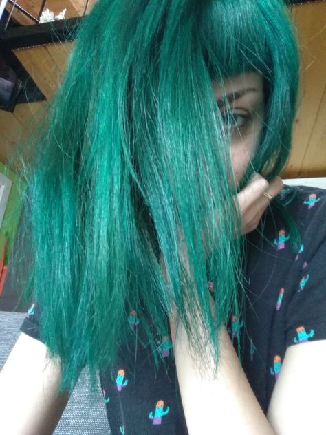 Seasick Green Hair, Bluish Green Hair, Mom Hair, Alpine Green, Teal Hair, Mom Hairstyles, Aura Colors, Inspo Board, Bluish Green