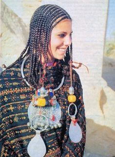 Is it seen as cultural appropriation if Moroccan girls wear braids? And if it is not, does that also count for Amazigh mixed girls (who pretty much look white)? - Quora African Hair History, Horus Eye, African Origins, Moroccan Women, European Hair, Editorial Hair, Cool Braids, Curly Hair Inspiration, Afro Art