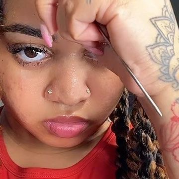 Erikka king 💋 on Instagram: "Here’s a slower tutorial 🧡 comment any questions ! Follow my hair page @_beautyzzone for more content! Follow my tik tok @_erikka.k_ ❤️ #reels #reel #reelsinstagram #exploremore #viral #viralreels #jerseybraider #hairstyles #hairvideos #hairtransformation #hairvid #hairstylist #hairfashion #hairlove #hairtutorial #hairtutorials #hairtutorialvideos #jerseystylist #Erikkaonthebraids #beautyzzone" Hair Videos Tutorials, Hair Transformation, Hair Videos, Follow Me, Hair Tutorial, Hair Stylist, Braids, Hair Styles, Hair