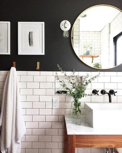 Black grout to match a painted black wall in a farmhouse bathroom Black Accent Walls, Bad Inspiration, Classic Bathroom, Trendy Bathroom, Wood Bathroom, Bath Room, Bathroom Remodeling, Bathroom Renos, Bathroom Colors