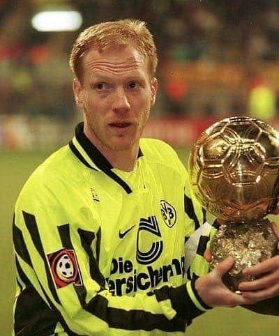 Matthias Sammer, Dortmund Wallpaper, Soccer Memes, Football Is Life, You'll Never Walk Alone, Vintage Football, Borussia Dortmund, Best Player, Football Games