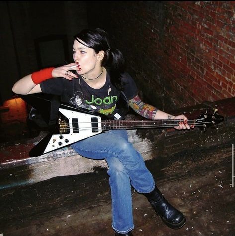 Lynz Way Icons, Mindless Self Indulgence Aesthetic, Lynz Way, Lyn Z, Lindsey Way, I Love Bass, Self Indulgence, Anatomy Practice, Mindless Self Indulgence