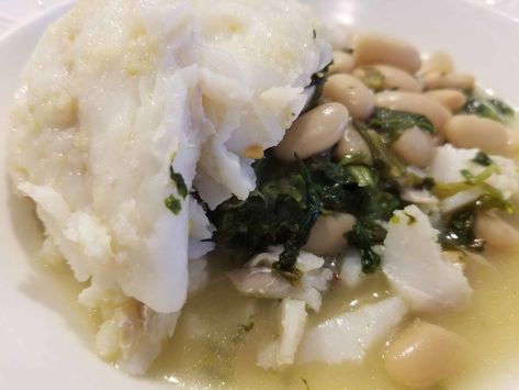 What to Make for Dinner: Cod with Spinach & White Beans - The Dinner Daily Cod With Spinach, Kid Friendly Dinner Ideas, White Beans Recipe, Kid Friendly Dinners Healthy, White Bean Recipes, What To Make For Dinner, Dinner Family, Recipe For Dinner, Chicken And Shrimp Recipes