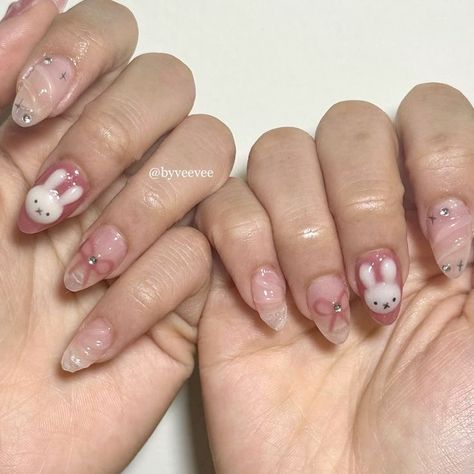 3d Miffy Nails, Miffy Nail Design, Miffy Nails Short, Shojo Nails, Miffy Nail Art, Bunnies Nails, Cute Japanese Nails, Gelx Inspo Nails, Nail Salon Nails