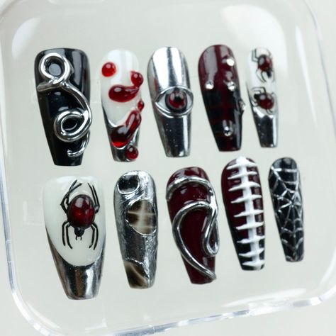 Horror Nail Art Designs, Emo Halloween Nails, Halloween Junk Nails, Haunted Nails, Saw Nails Halloween, Terrifier Nails, Halloween Nails 2024, Witch Nails Halloween, 3d Halloween Nails