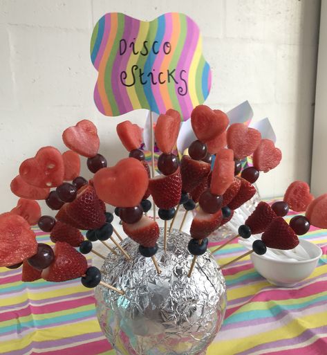 70s Party Snacks, 70s Disco Party Food Ideas, Disco Birthday Party Food, 70s Inspired Food, 70s Disco Party Food, Disco Theme Food Ideas, Disco Theme Party Food, Disco Party Snacks, Disco Themed Snacks