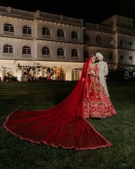 Arti Singh and Dipak Chauhan's wedding photos are officially here! These two lovebirds have tied the knot and we couldn't be happier for them. From the vibrant colors to the heartwarming moments, their special day was nothing short of a fairytale 🤩 Swipe through these stunning pictures and join us in wishing the newlyweds a lifetime of love and happiness 💕 @artisingh5 @dipakchauhan09 #ArtiSingh #DipakChauhan #DipakKiArti #HappilyEverAfter #LoveWins #Wedding #Bride #Groom #NewlyWeds #ItsEZone Aarti Singh, शादी की तस्वीरें, Bride Groom Photoshoot, Indian Wedding Pictures, Iskcon Temple, Indian Bride Poses, Indian Wedding Poses, Groom Photoshoot, Bride Photos Poses