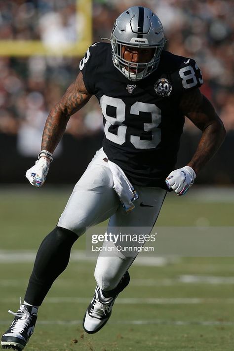 Darren Waller, Oakland Raiders Football, Raiders Football, Raider Nation, Tough Guy, Oakland Raiders, Football Helmets, Nfl, Football