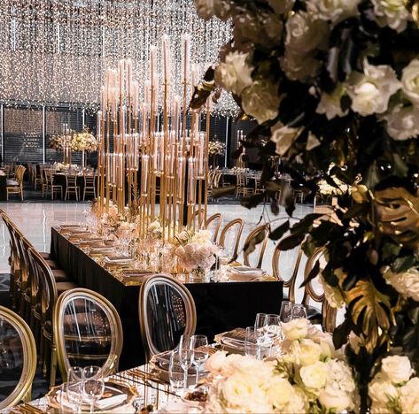 Black Gold White Wedding, Gold White Wedding, Black Wedding Decorations, Black And Gold Wedding, Luxury Wedding Decor, Event Planning Ideas, Black Gold Jewelry, Elegant Dinner, Wedding Decor Elegant