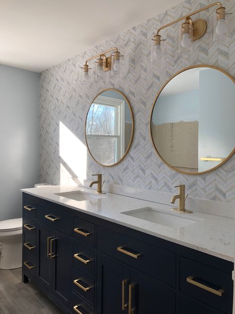 Bathroom Tile Navy Vanity, Bathroom Wallpaper 2022, Nautical Powder Room Ideas, Navy Vanity With Wallpaper, Blue And Gold Wallpaper Bathroom, Gold And Navy Wallpaper, Navy And Gold Bathroom Decor, Navy Gold Bathroom Ideas, Blue And Gold Master Bath