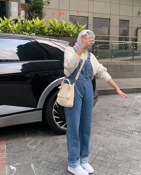 Jumpsuit Hijab, Outfit Jumpsuit, Girly Style Outfits, Hijab Style Casual, Hijabi Outfits Casual, Hijab Chic, Hijabi Outfits, Hijabi Fashion, Hijab Outfit