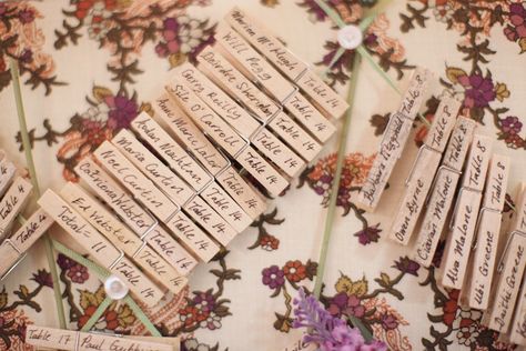 rustic wedding table plan pegs diy Clothespin Seating Chart, Seating Chart Wedding Clothespin, Seating Plan Pegs, Peg And Pole Marquee Wedding, Wooden Table Names Wedding, Rustic Farm Wedding, Wedding Table Names, Jam Jars, Diy Bride