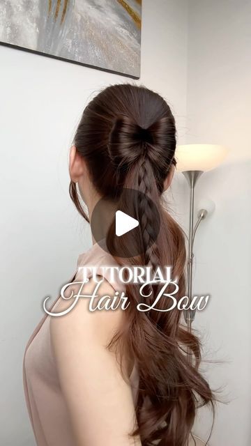 Hairstyle Bow Tutorial, Princess Hairstyles Aesthetic, Hair Bow Hairstyles, Hair Bow Hairstyle, Bow Hairstyle Tutorial, Hairstyle Bow, Hairstyles Bow, Cute Back To School Hairstyles, Holiday Party Hair