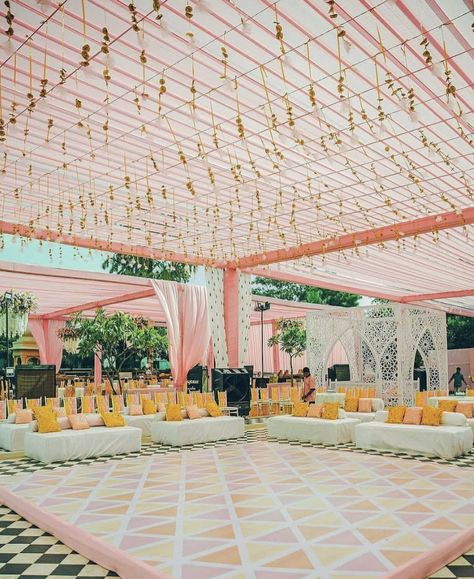 Pastel Wedding Decorations, Wedding Tent Decorations, Nikah Decor, Pink Tent, Mehendi Decor Ideas, Oceanfront Wedding, Highland Wedding, Wedding Lounge, Dream Wedding Decorations