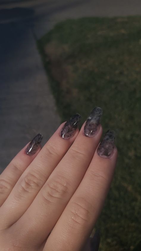 Clear Black Nail Designs, Clear Smokey Acrylic Nails, Smokey Gray Nails, Smokey Clear Black Nails, Black And Gray Marble Nails, Smokey Grey Nails, Black Jelly Nails Acrylic, Black Smokey Nails, Clear Black Nails