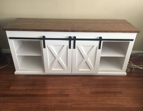 Barn Door Tv Console, Tv Dresser, Corner Tv Console, Barn Door Tv, Rustic Tv Console, Farm Door, Tv Area, Dresser Ideas, Farmhouse Console Table