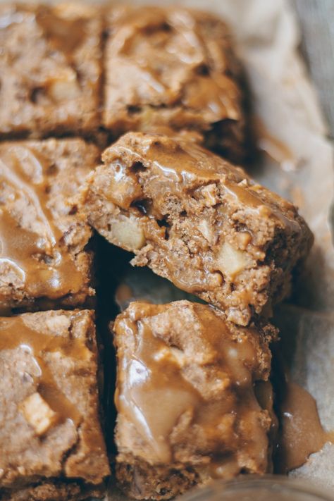 Peanut Dessert Recipes, Butter Pecan Blondies, Caramel Apple Blondies, Peanut Desserts, Apples Peanut Butter, Pecan Blondies, Apple Blondies, Peanut Butter Caramel, Butter Caramel